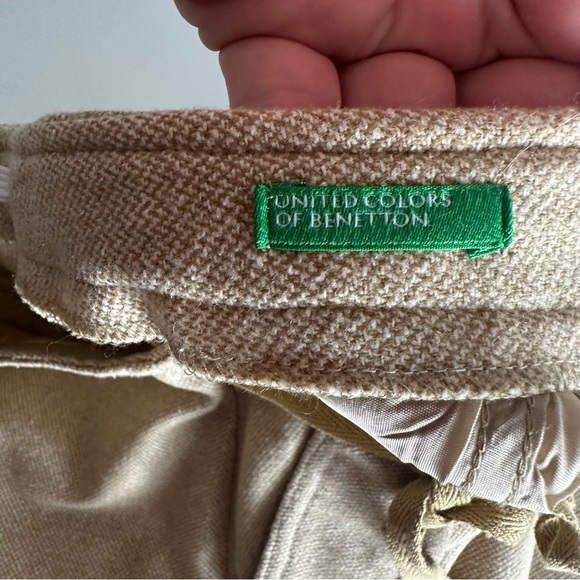 United Colors Of Benetton Beige Wool Silk Tie Detail Front Pockets Skirt NWOT 4? - Picture 10 of 15